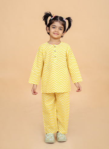 Yellow Zig Zag Night Suit Unisex